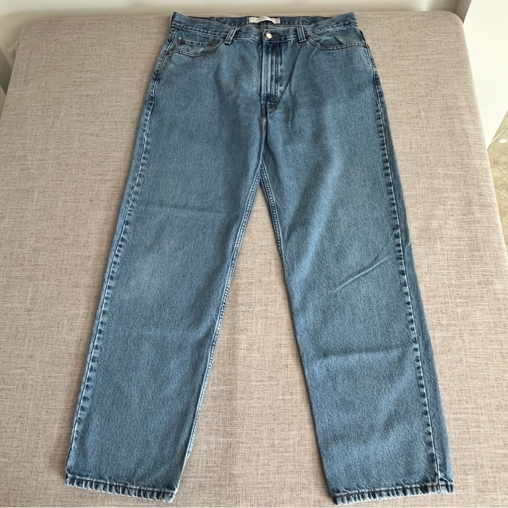 Levi's 550 Jeans Mens 40x34 Relaxed Fit Medium Wash Blue Batwing Tag Cotton Y2K